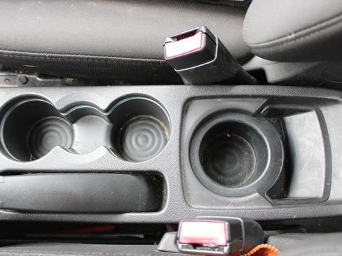 Used 2013 Ford Fiesta SE image 28