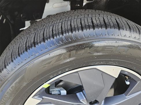 New 2026 Nissan Rogue SV w/ SV Premium Package image 18