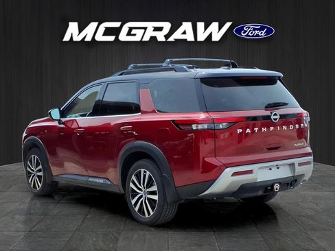 Used 2025 Nissan Pathfinder Platinum w/ Cargo Package FWD image 9