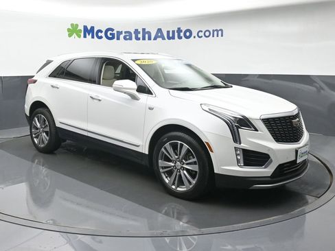 Used 2020 Cadillac XT5 Premium Luxury image 2