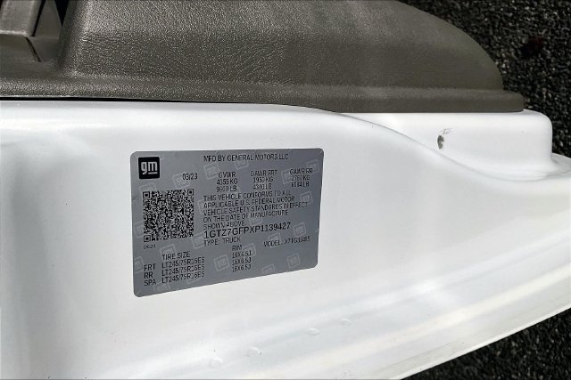 Used 2023 GMC Savana 3500 w/ Driver Convenience Package RWD image 19