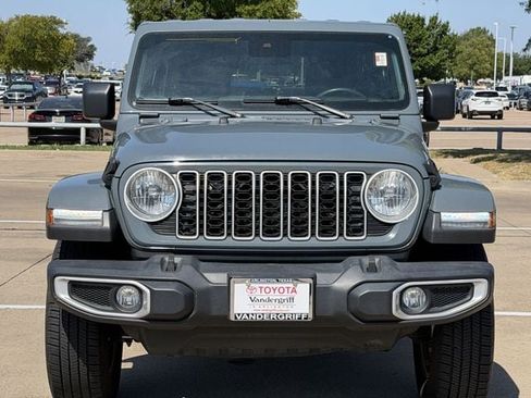 Used 2024 Jeep Wrangler Unlimited Sahara AWD/4WD image 7
