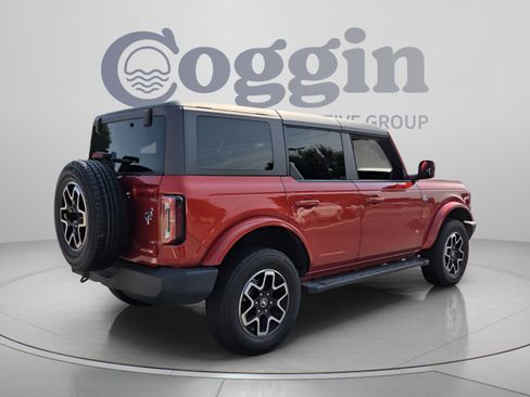 Used 2024 Ford Bronco Outer Banks AWD/4WD image 5
