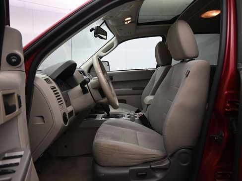 Used 2010 Ford Escape XLT image 16