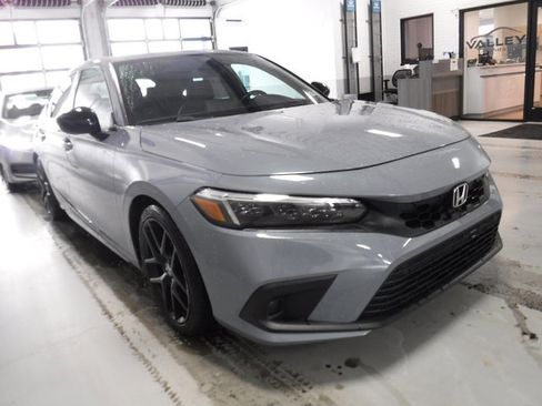 Used 2022 Honda Civic Sport image 6