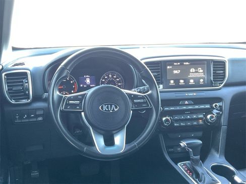 Used 2020 Kia Sportage EX image 17
