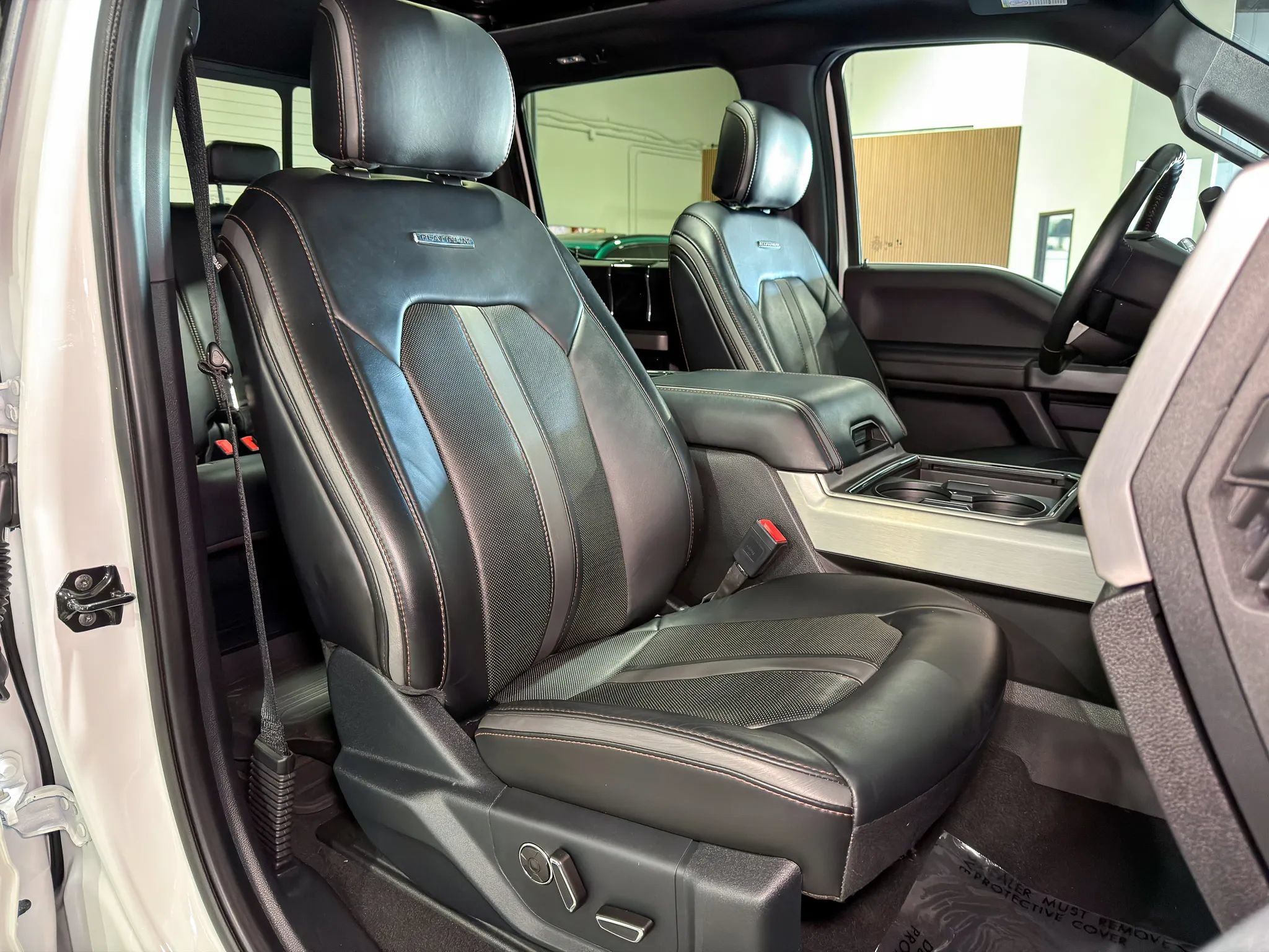 Used 2020 Ford F350 Platinum AWD/4WD image 24
