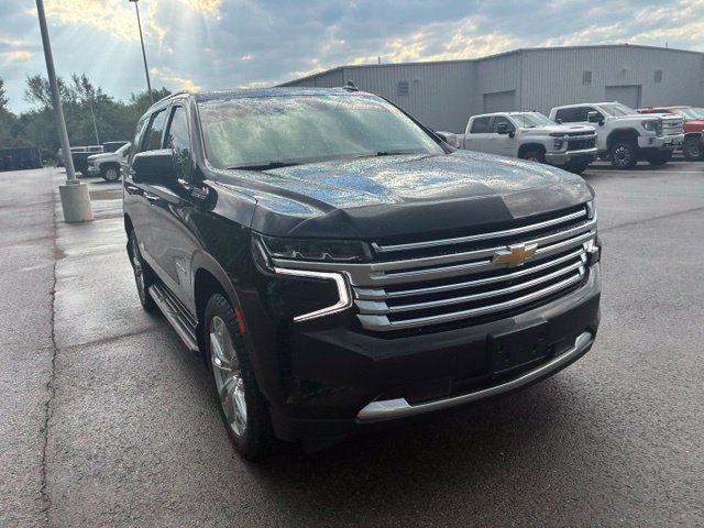 Used 2023 Chevrolet Tahoe High Country AWD/4WD image 5