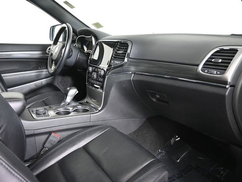 Used 2022 Jeep Grand Cherokee Limited image 15