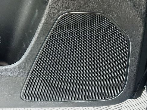 Used 2016 Jeep Cherokee Sport w/ Cold Weather Group image 19