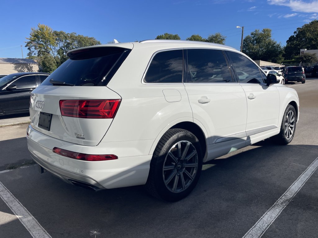 Used 2018 Audi Q7 3.0T Prestige AWD/4WD image 7
