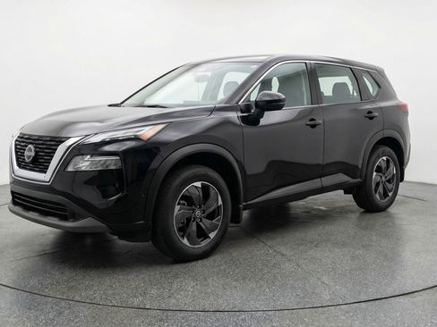 Used 2025 Nissan Rogue SV AWD/4WD image 3