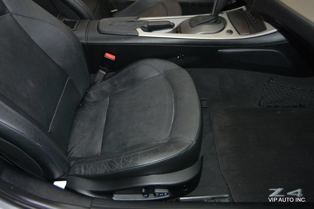 Used 2003 BMW Z4 3.0i RWD image 22