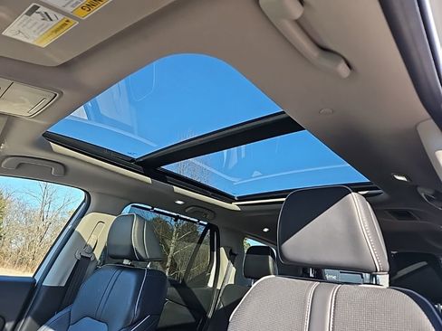 Used 2023 Honda Pilot Elite image 16