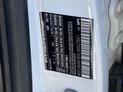 Used 2020 Mercedes-Benz GLB 250 4MATIC image 34