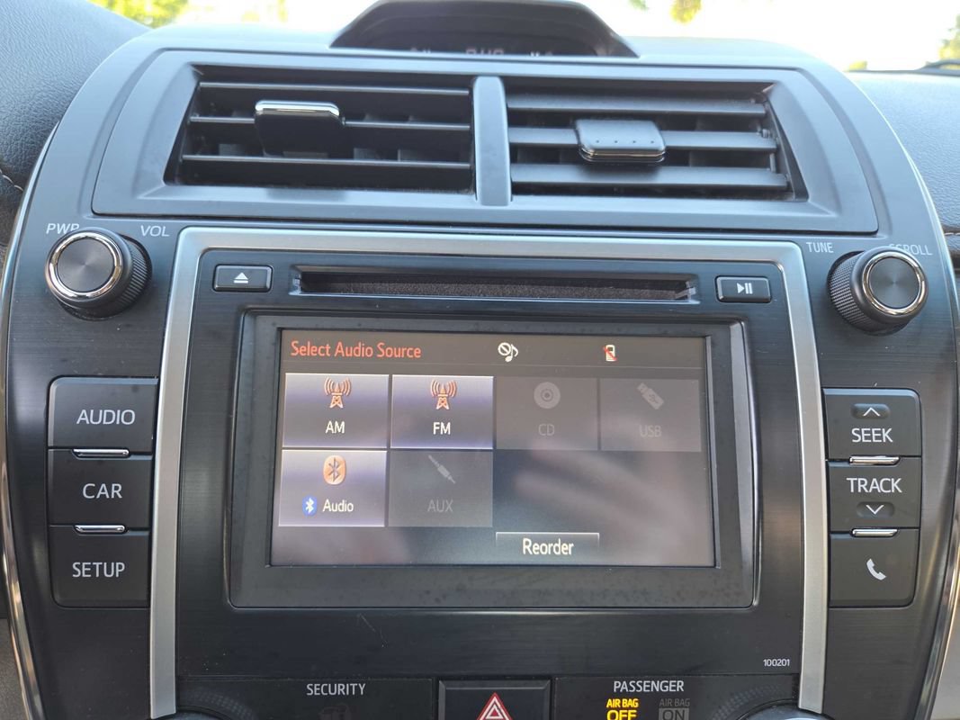 Used 2014 Toyota Camry LE FWD image 20