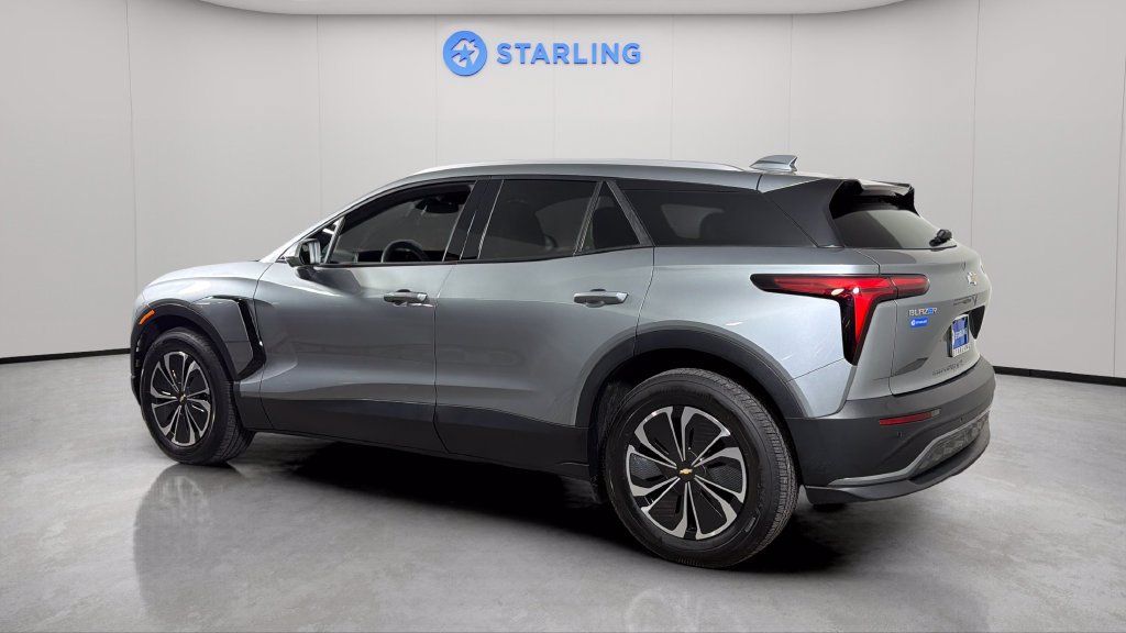 Used 2024 Chevrolet Blazer EV LT AWD/4WD image 5