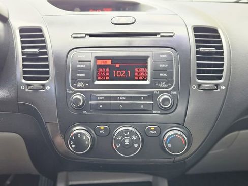 Used 2015 Kia Forte LX w/ Popular Package FWD image 22