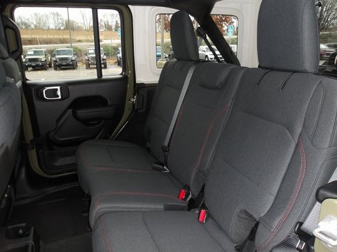 New 2026 Jeep Wrangler Rubicon image 18