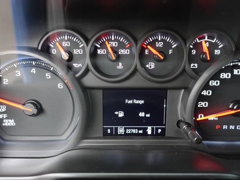 Used 2023 Chevrolet Silverado 1500 Custom image 45