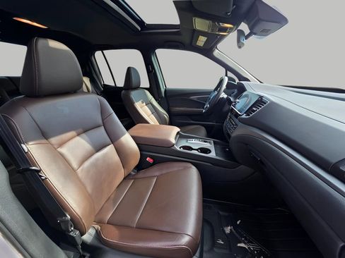 Used 2024 Honda Ridgeline RTL image 11