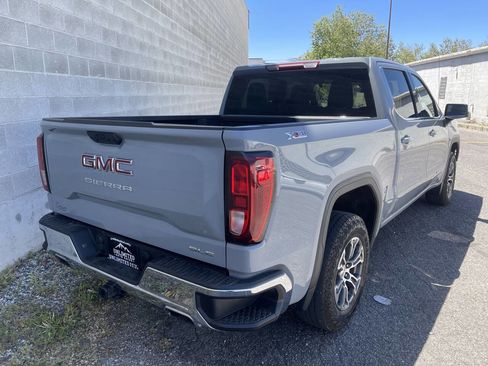Used 2024 GMC Sierra 1500 SLE AWD/4WD image 4