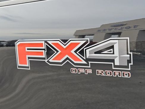 Used 2024 Ford F250 Lariat w/ FX4 Off-Road Package image 12