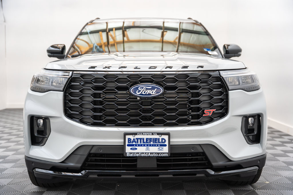New 2027 Ford Explorer ST w/ Sun And Sound Package AWD/4WD image 2