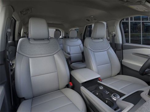 New 2025 Ford Explorer Active w/ Active Comfort Package image 10