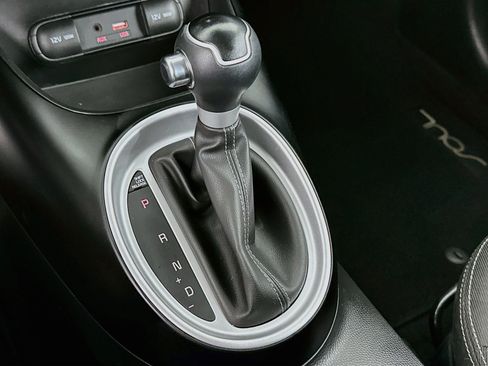 Used 2018 Kia Soul + FWD image 24