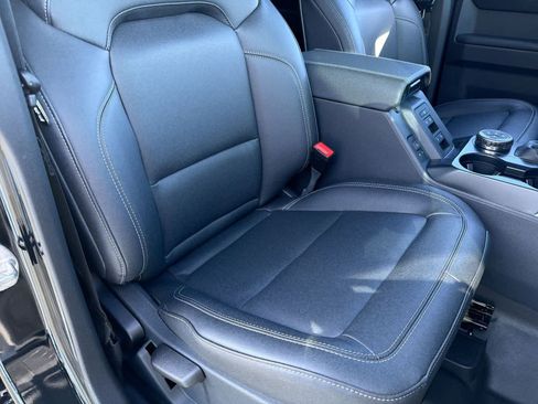 New 2025 Ford Bronco Badlands image 23