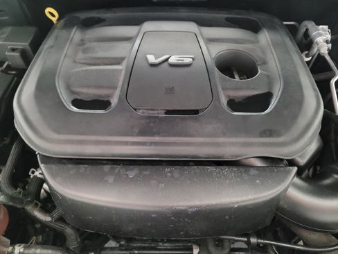 Used 2018 Jeep Grand Cherokee Laredo RWD image 30