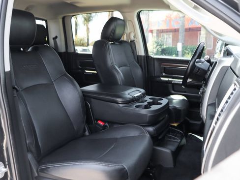 Used 2017 RAM 2500 Laramie w/ Convenience Group AWD/4WD image 39