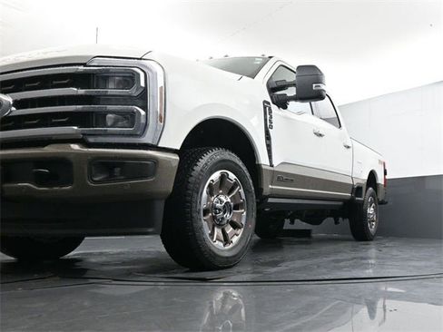 New 2026 Ford F350 King Ranch w/ FX4 Off-Road Package image 26