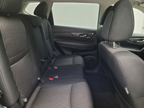 Used 2020 Nissan Rogue SV w/ Sun & Sound Touring Package FWD image 19