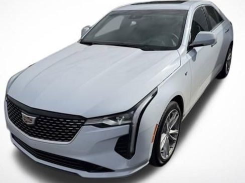 Used 2026 Cadillac CT4 Luxury image 3