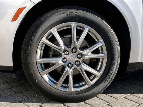 Used 2022 Buick Enclave Premium image 34