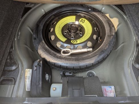 Used 2014 Volkswagen Eos image 41