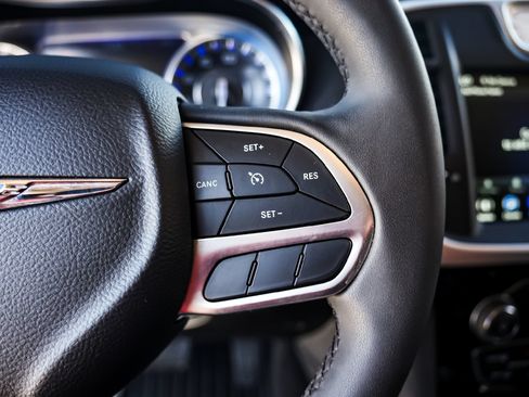 Used 2023 Chrysler 300 Touring w/ Sport Appearance Package RWD image 13
