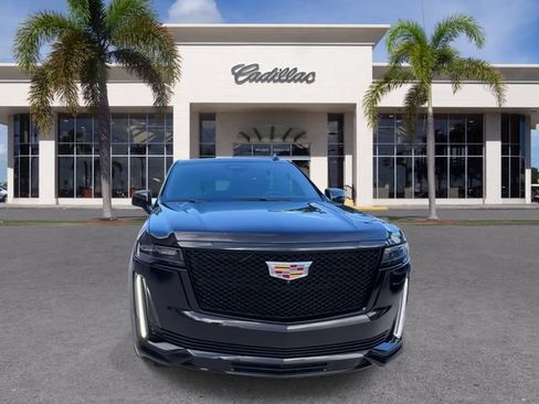 Certified 2022 Cadillac Escalade Sport RWD image 4
