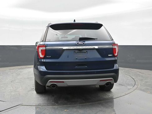Used 2016 Ford Explorer XLT w/ Equipment Group 202A AWD/4WD image 11