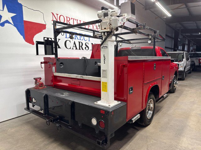 Used 2020 RAM 3500 Tradesman w/ Chrome Appearance Group RWD image 5