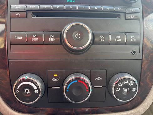 Used 2012 Chevrolet Impala LS image 13