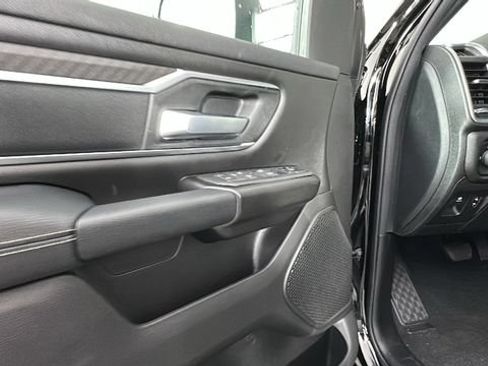 New 2026 RAM 1500 4x4 Crew Cab image 17