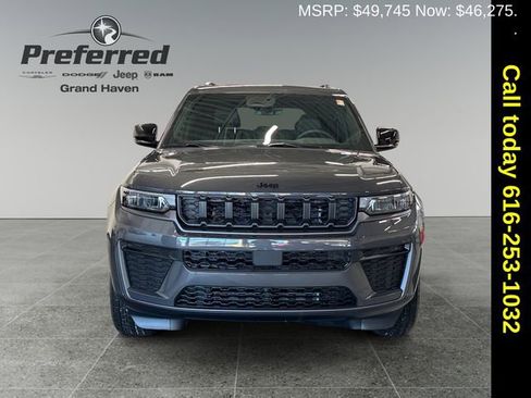 New 2026 Jeep Grand Cherokee Laredo image 12