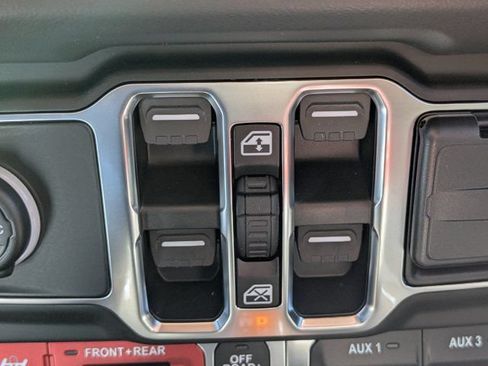 New 2026 Jeep Gladiator Rubicon AWD/4WD image 24