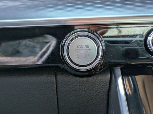 Used 2024 Kia Carnival SX Prestige image 32