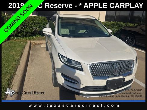 Used 2019 Lincoln MKC Reserve w/ MKC Climate Package FWD image 2