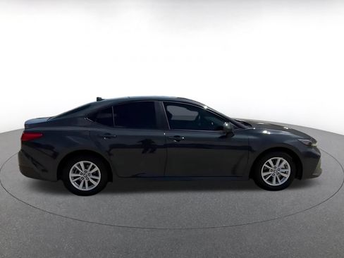 Used 2025 Toyota Camry LE FWD image 16