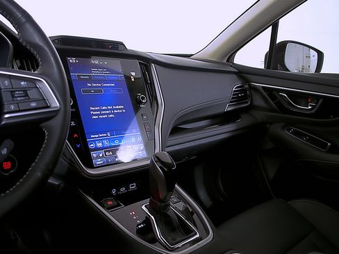 Used 2025 Subaru Outback Touring XT image 28